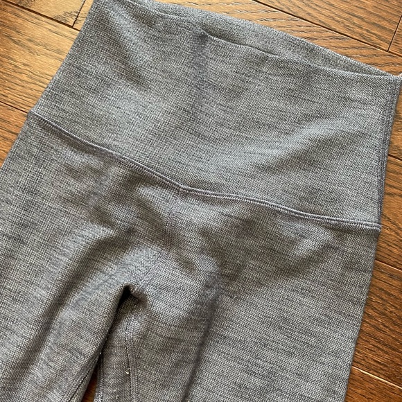 lululemon athletica Gray Leggings - Picture 3 of 5